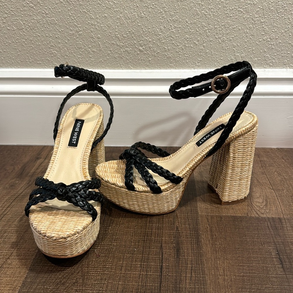 Brand new! Nine West platform heel!